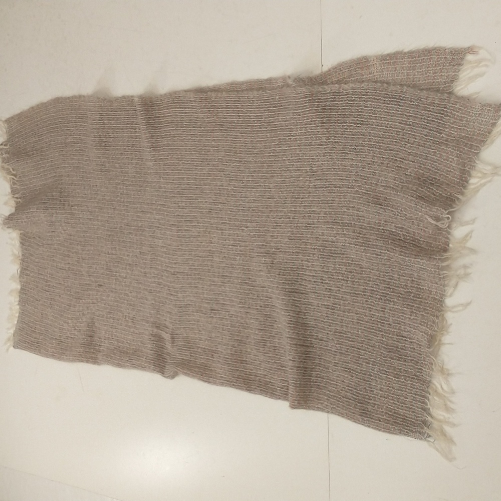 Mohair Blend Vintage Throw - Shawl 48" x50" Lightweight Weave Mauve Blue & Cream - Picture 4 of 8